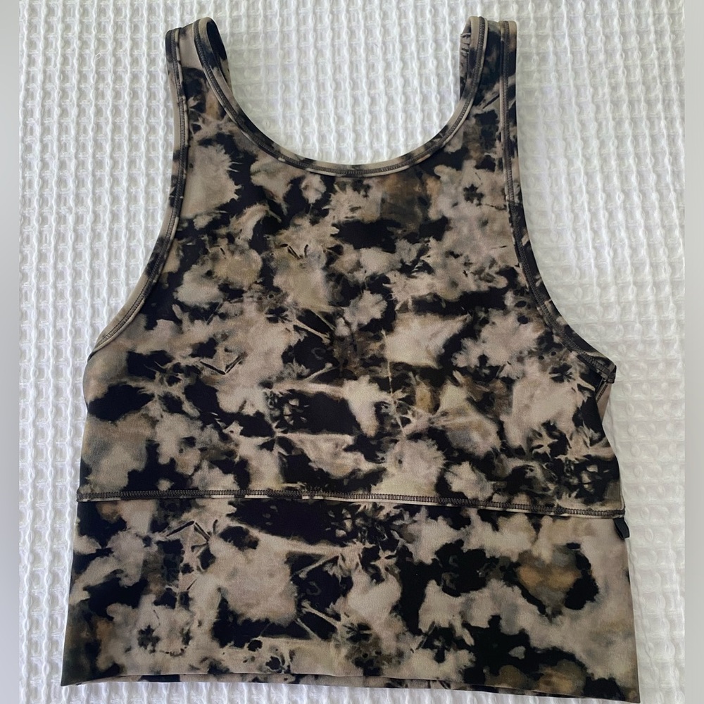 Lululemon crop tank
